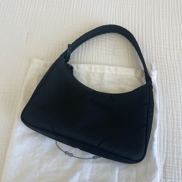 Re-Nylon Prada Re-Edition 2000 mini-bag - Picture 5 of 7